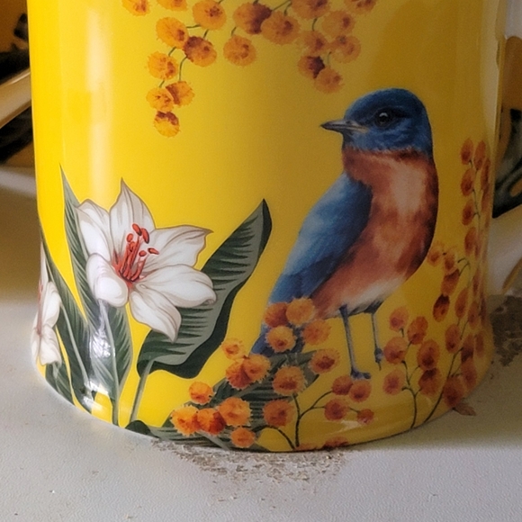 Set of 4 Mugs, Assorted Designs, Made of Bone China by Grace Teaware - Picture 7 of 8